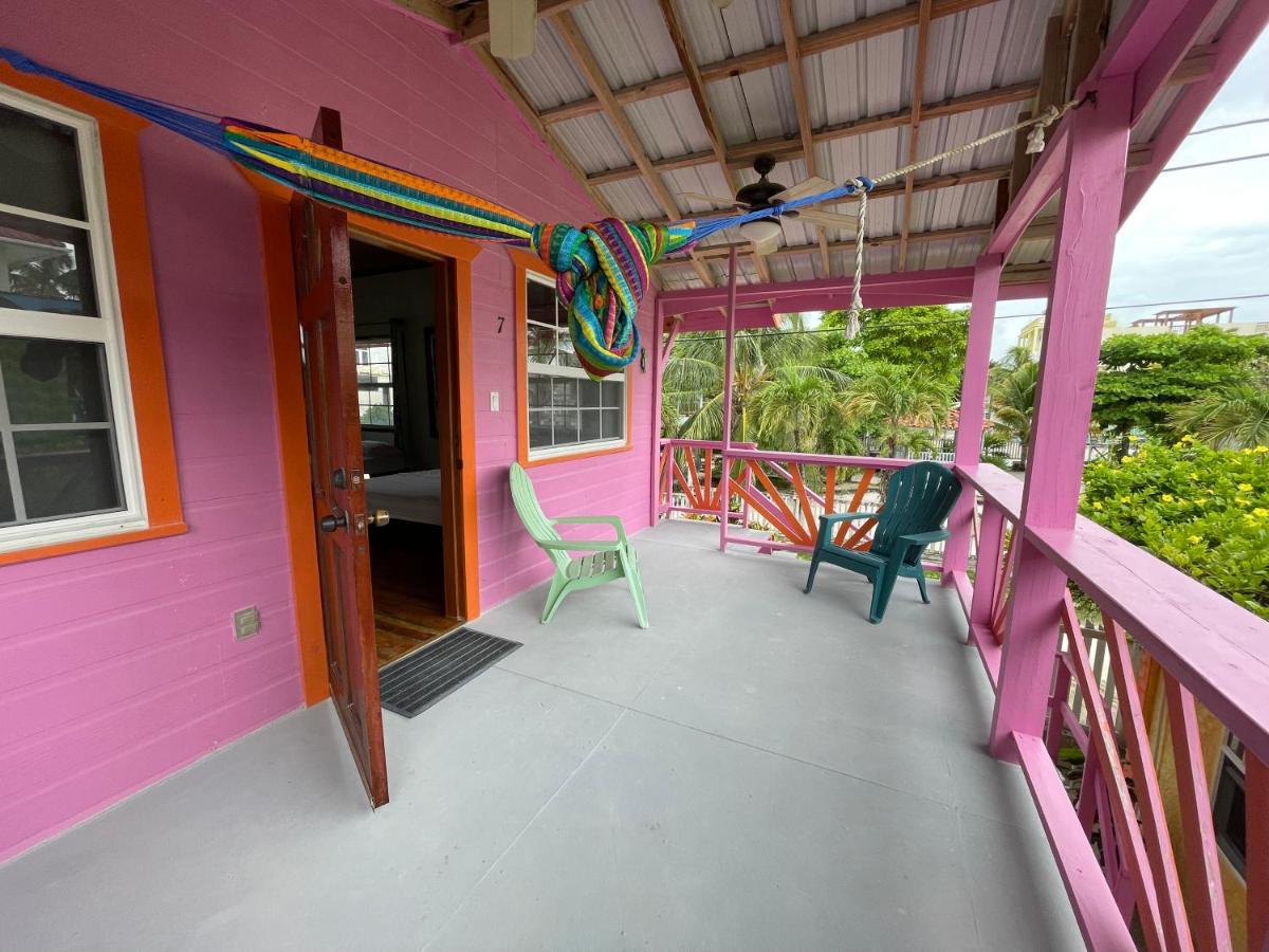 Sea N Sun Guest House Caye Caulker Exteriör bild