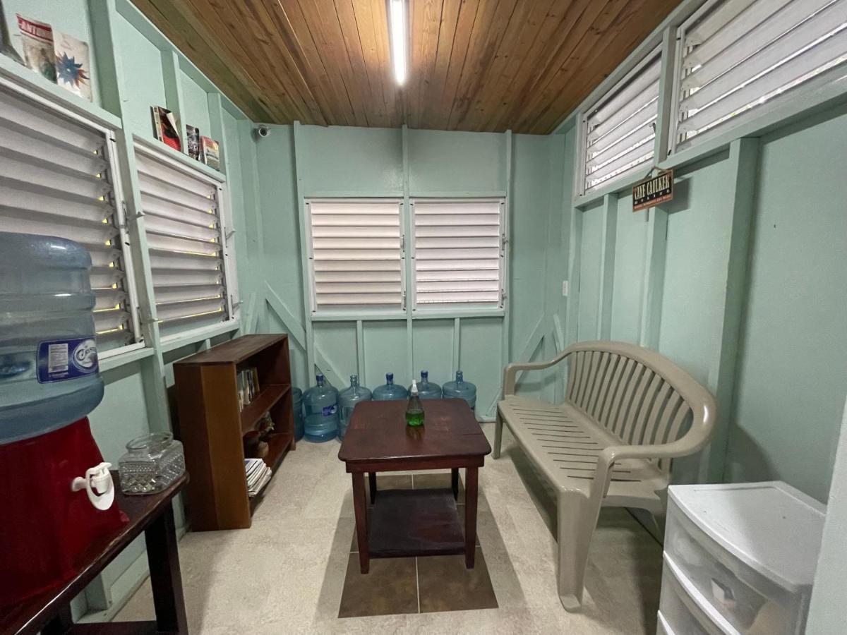 Sea N Sun Guest House Caye Caulker Exteriör bild