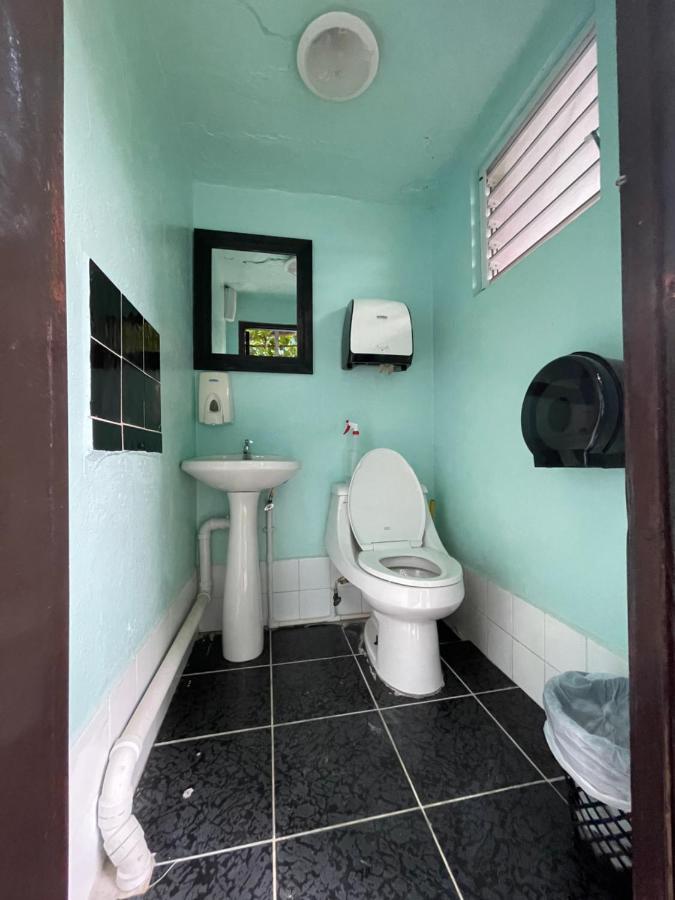 Sea N Sun Guest House Caye Caulker Exteriör bild