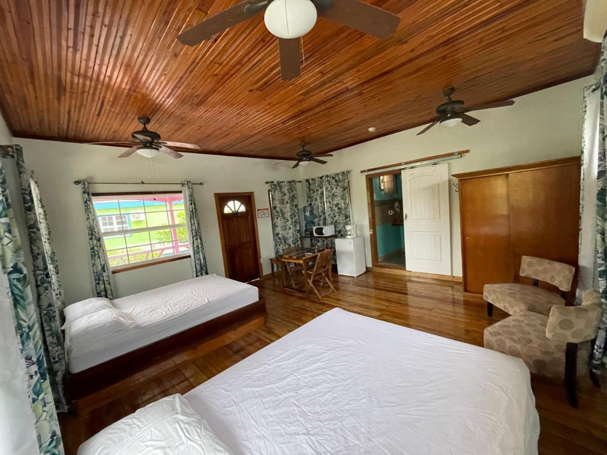 Sea N Sun Guest House Caye Caulker Exteriör bild
