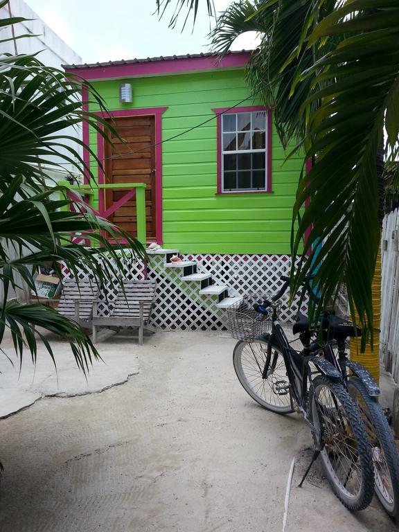 Sea N Sun Guest House Caye Caulker Exteriör bild