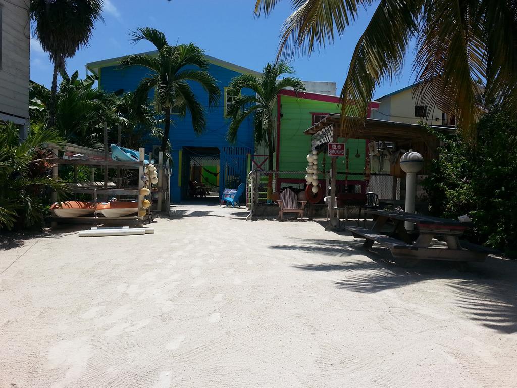 Sea N Sun Guest House Caye Caulker Exteriör bild