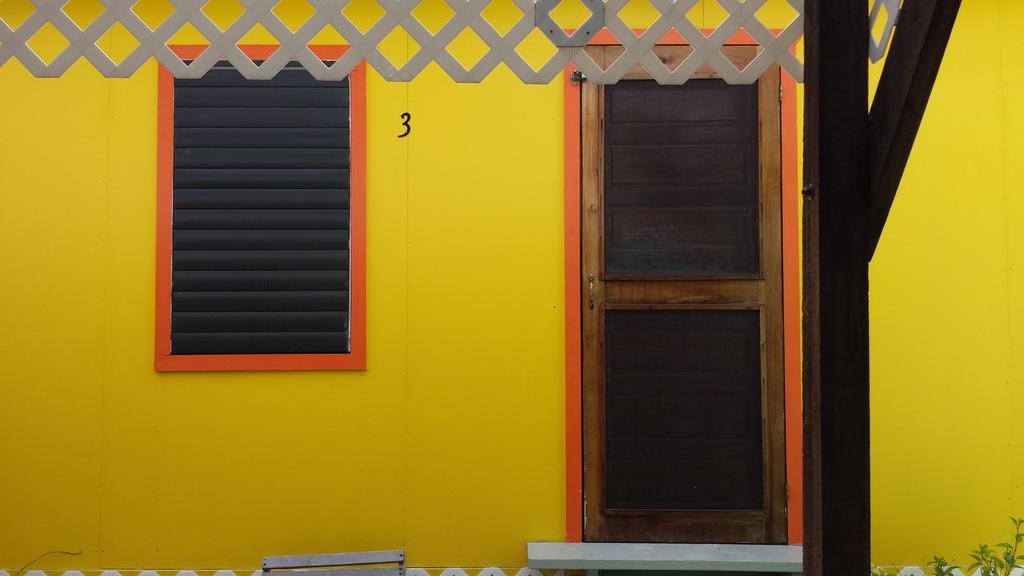 Sea N Sun Guest House Caye Caulker Exteriör bild